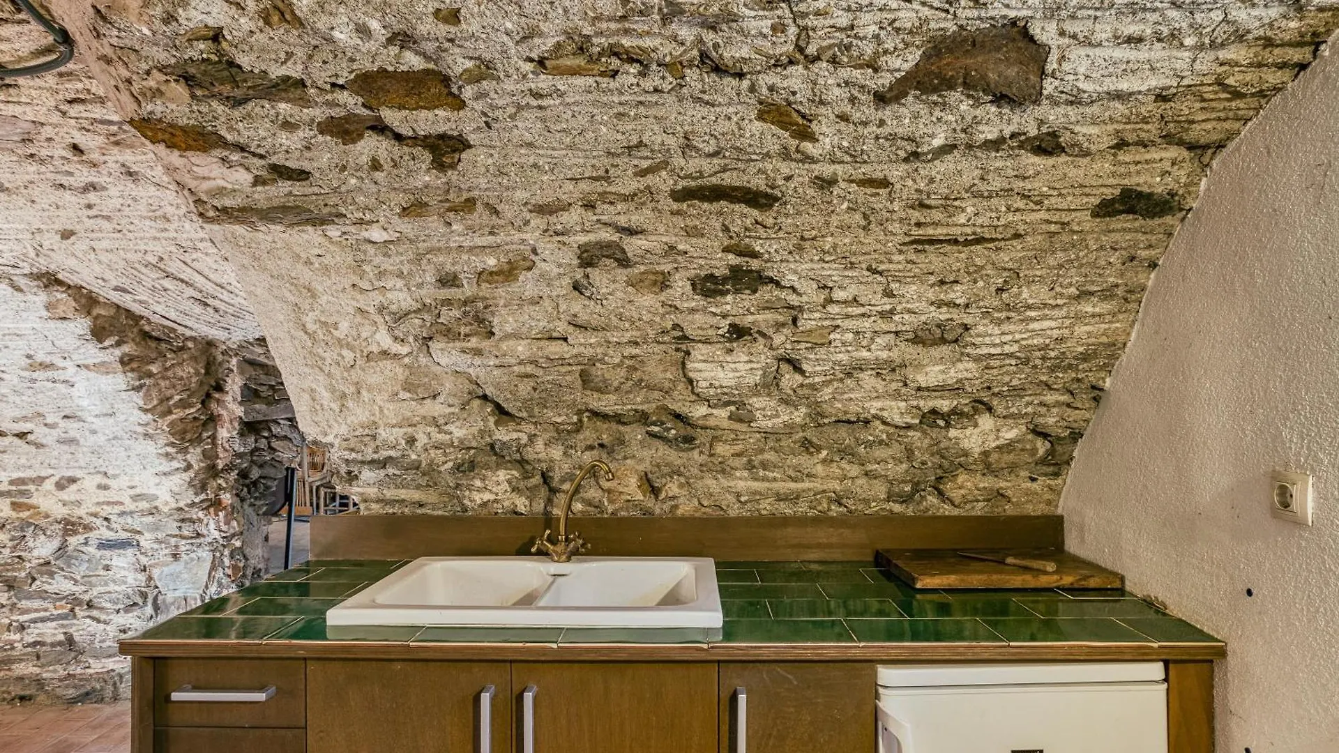 Cal Matali Guest House Espolla Spain