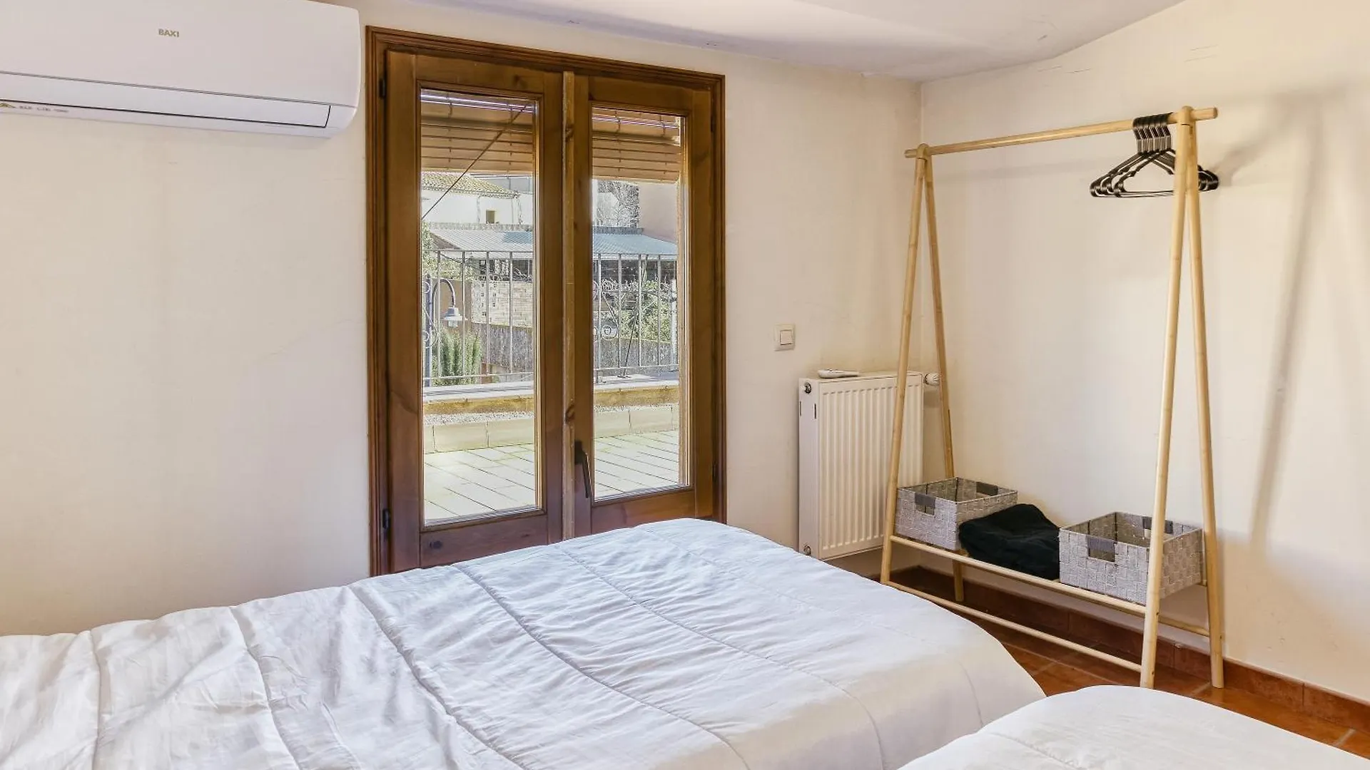 Cal Matali Guest House Espolla Country house