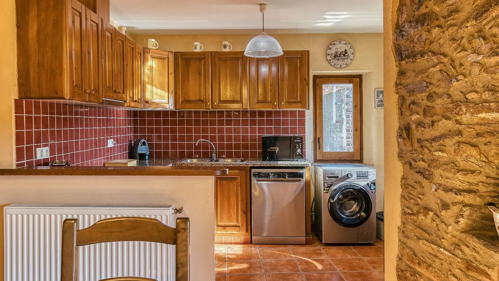 Cal Matali Guest House Espolla Spain