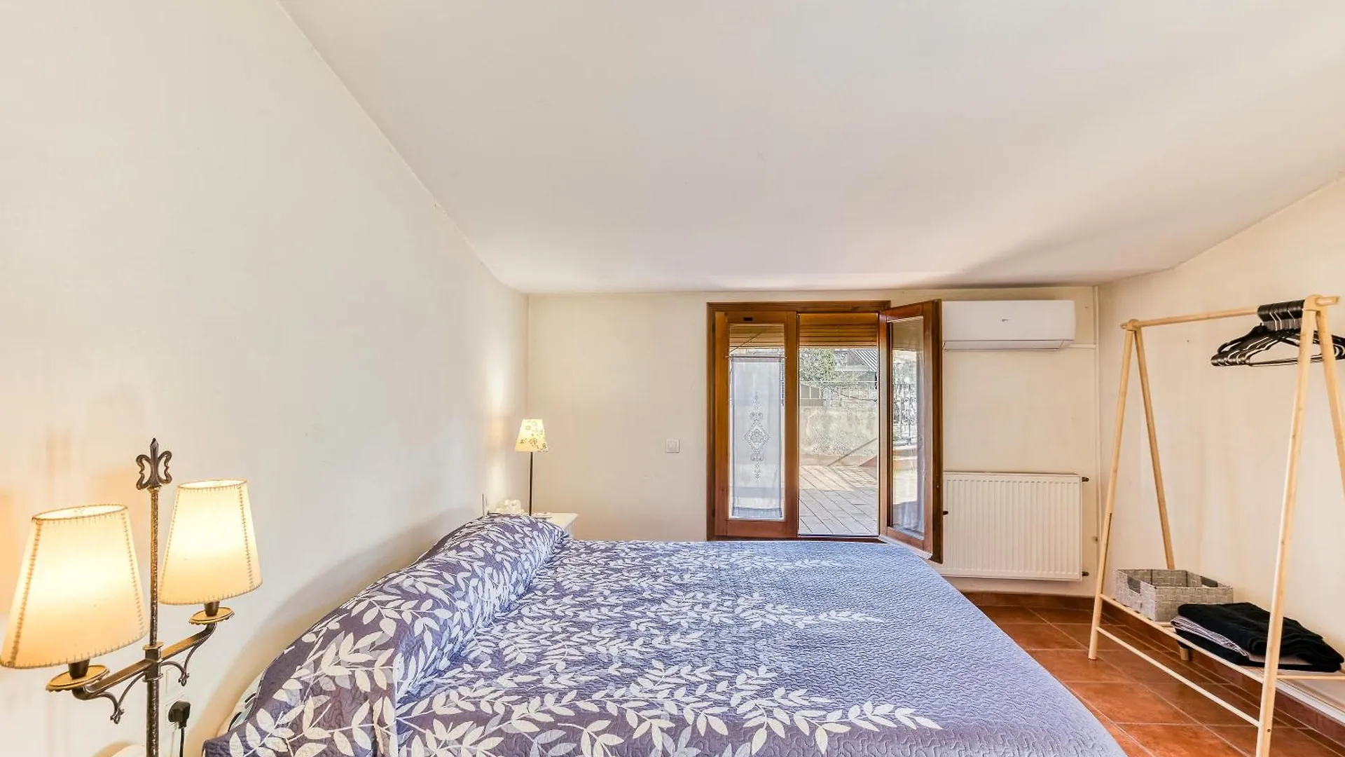 Cal Matali Guest House Espolla Country house